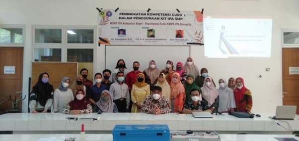 MGMP IPA Kabupaten Bogor Belajar KIT Eksperimen di Departemen Fisika IPB University