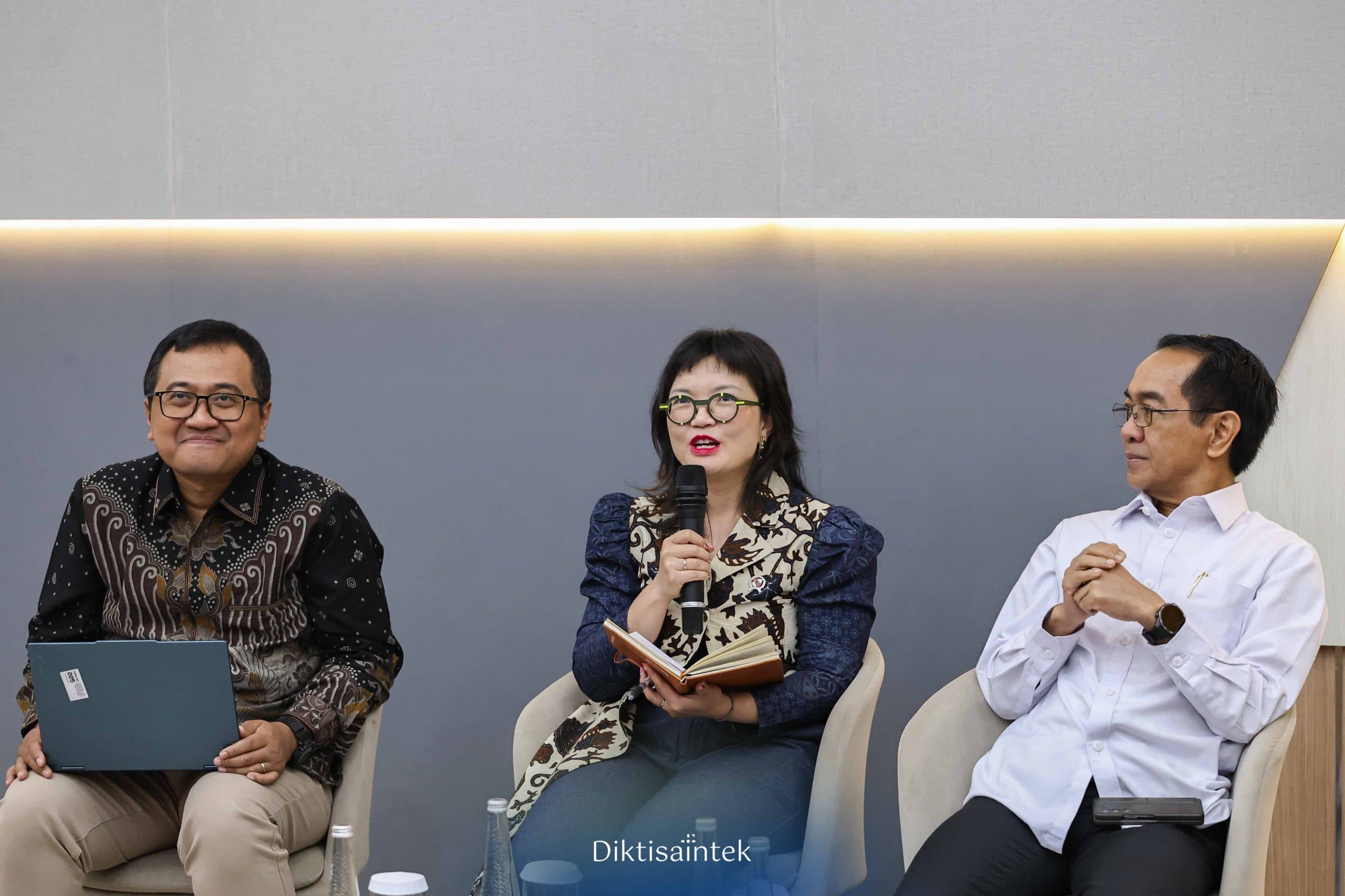 Wamendiktisaintek Stella Christie Dorong Penguatan Kolaborasi Vokasi dan Industri di Universitas Hasanuddin