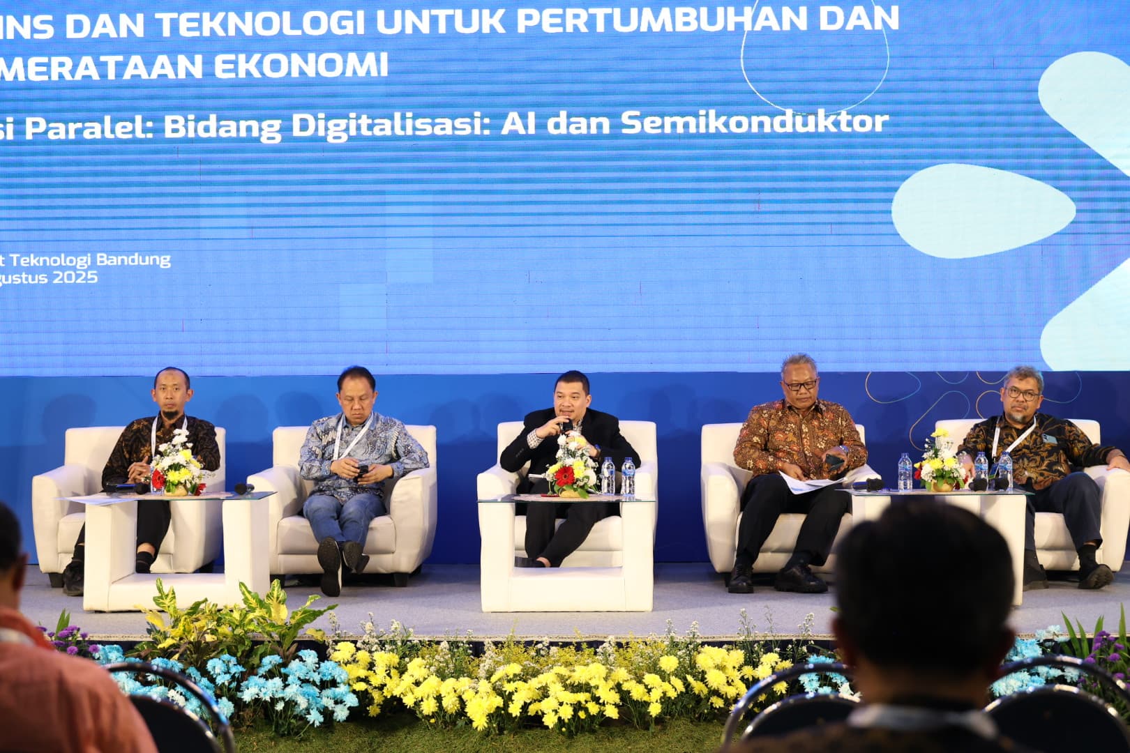 Memajukan Ekosistem AI dan Semikonduktor Indonesia: Kebijakan, Teknologi, dan Sinergi untuk Pertumbuhan Berkelanjutan