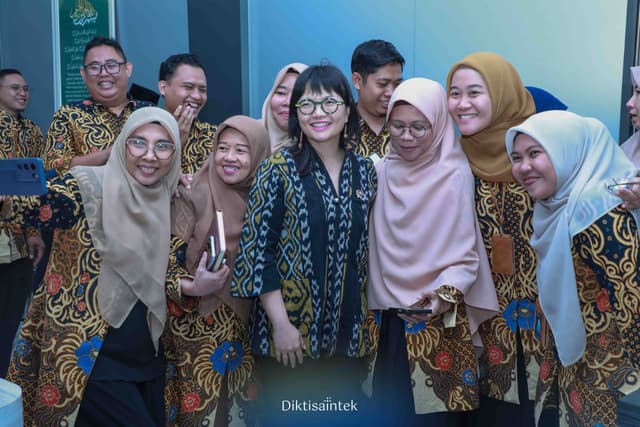 Wamen Stella Tinjau Lima Calon Lokasi Sekolah Garuda di Bengkulu