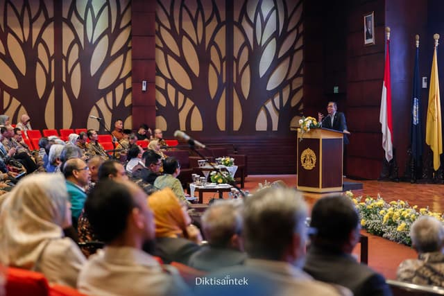 Mendiktisaintek Hadir Dalam Pertemuan MSA PTNBH Periode 3 Tahun 2025