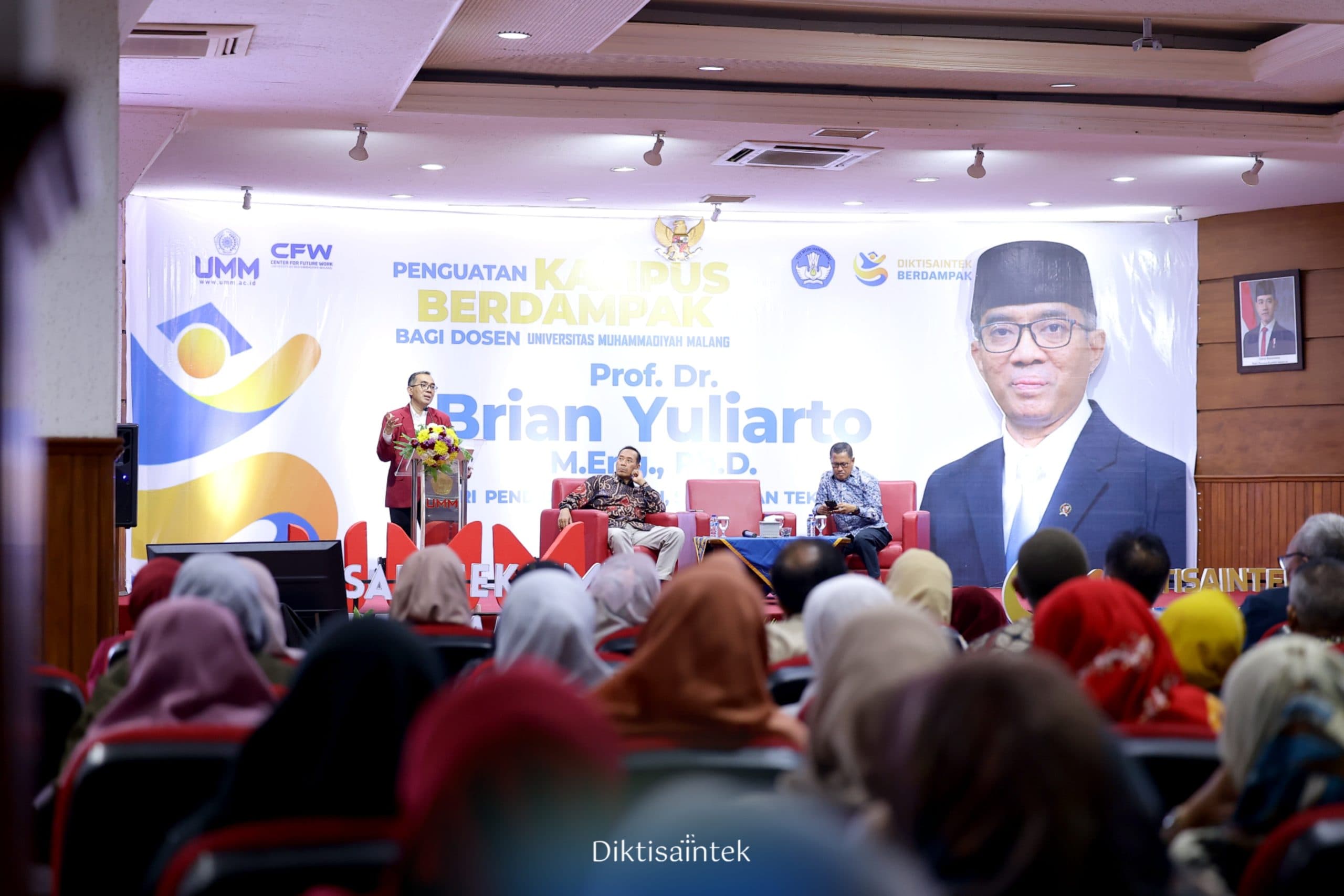 Wujudkan Riset dan Inovasi Berdampak, Kemdiktisaintek Dorong Penguatan Kapasitas Perguruan Tinggi