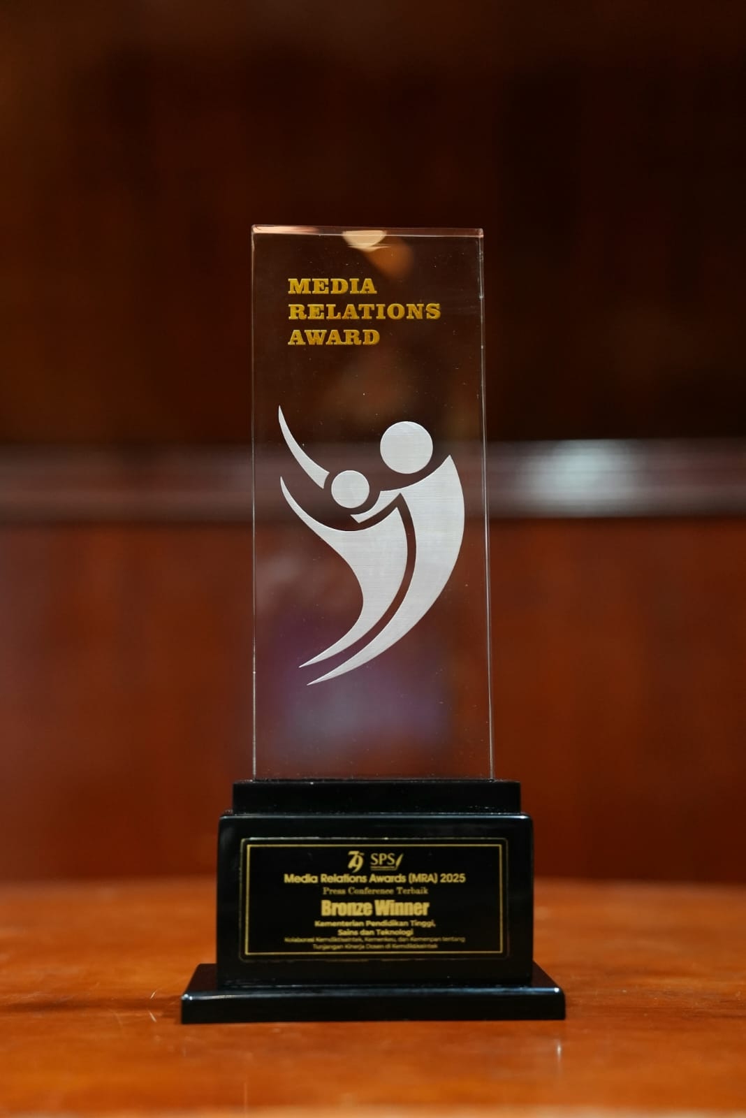 Kemdiktisaintek Raih Penghargaan SPS Awards 2025 Kategori Press Conference Terbaik