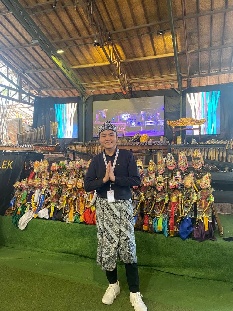 Buku “Rihlah di Bumi Pasundan” Menjadi Jejak Inspiratif Pengalaman Peserta Pertukaran Mahasiswa Merdeka