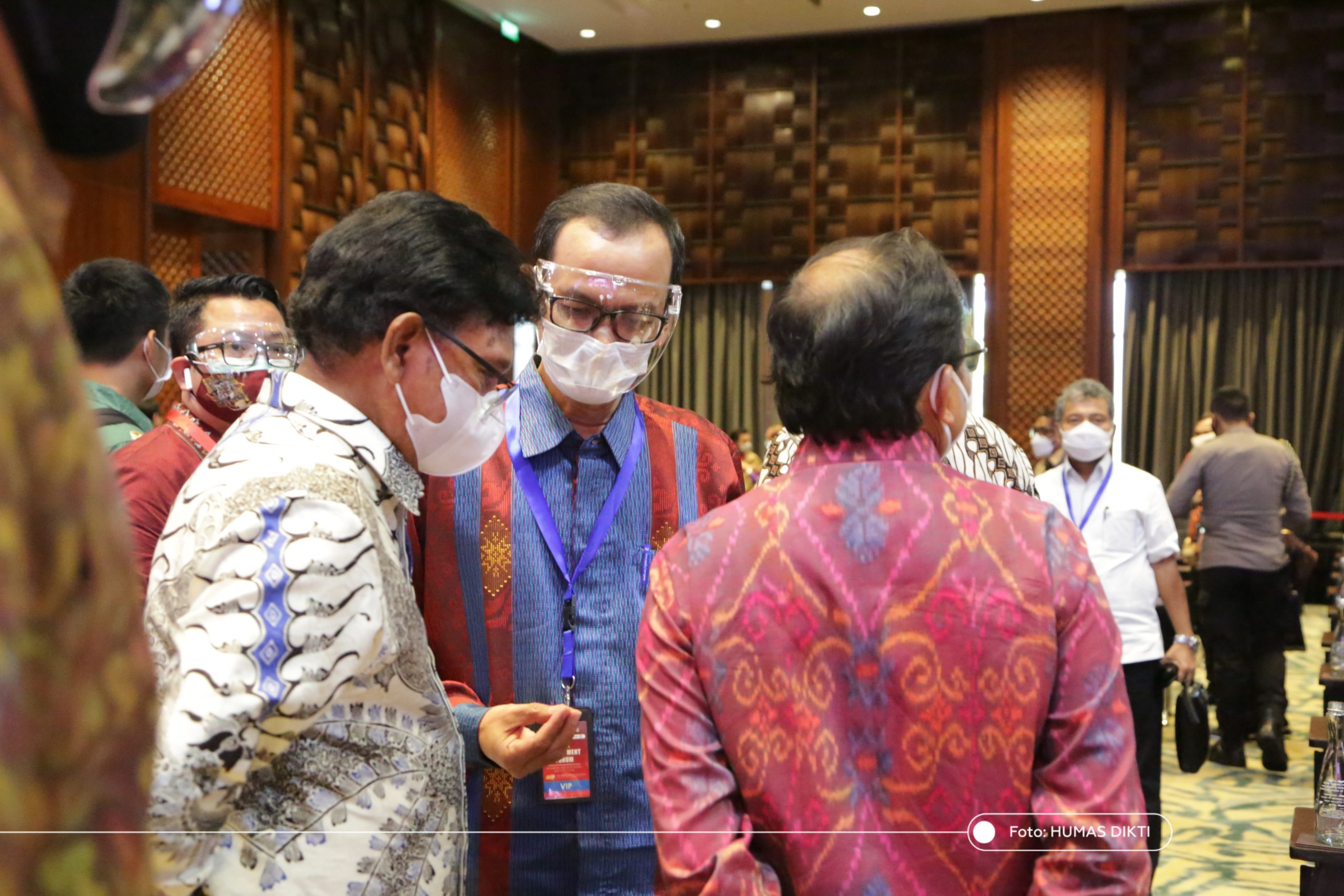 Direktur Jenderal Pendidikan Tinggi menghadiri Forum Investasi yang bertajuk "Rethinking and Reinventing Bali Post Covid-19," di Sofitel Nusa Dua Bali, Jumat 26 Maret 2021.